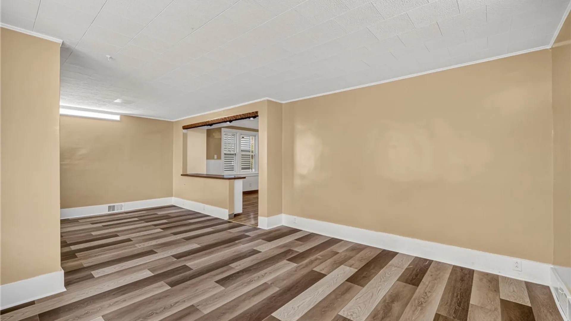 Property at 89 Stanley Street, Buffalo, NY 14206 7