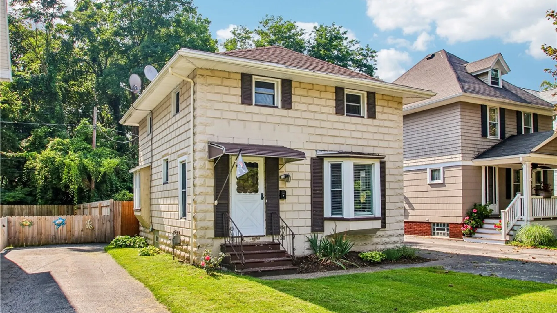 Property at 2363 Saint Paul Boulevard, Irondequoit, NY 14617 3