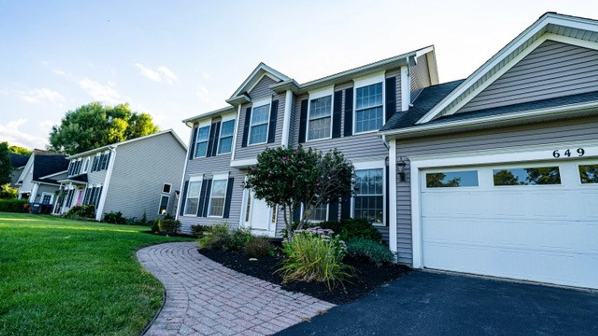 Property at 649 Kayloc Circle, Webster, NY 14580 3