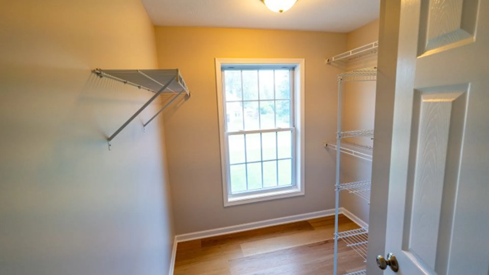 Property at 649 Kayloc Circle, Webster, NY 14580 28