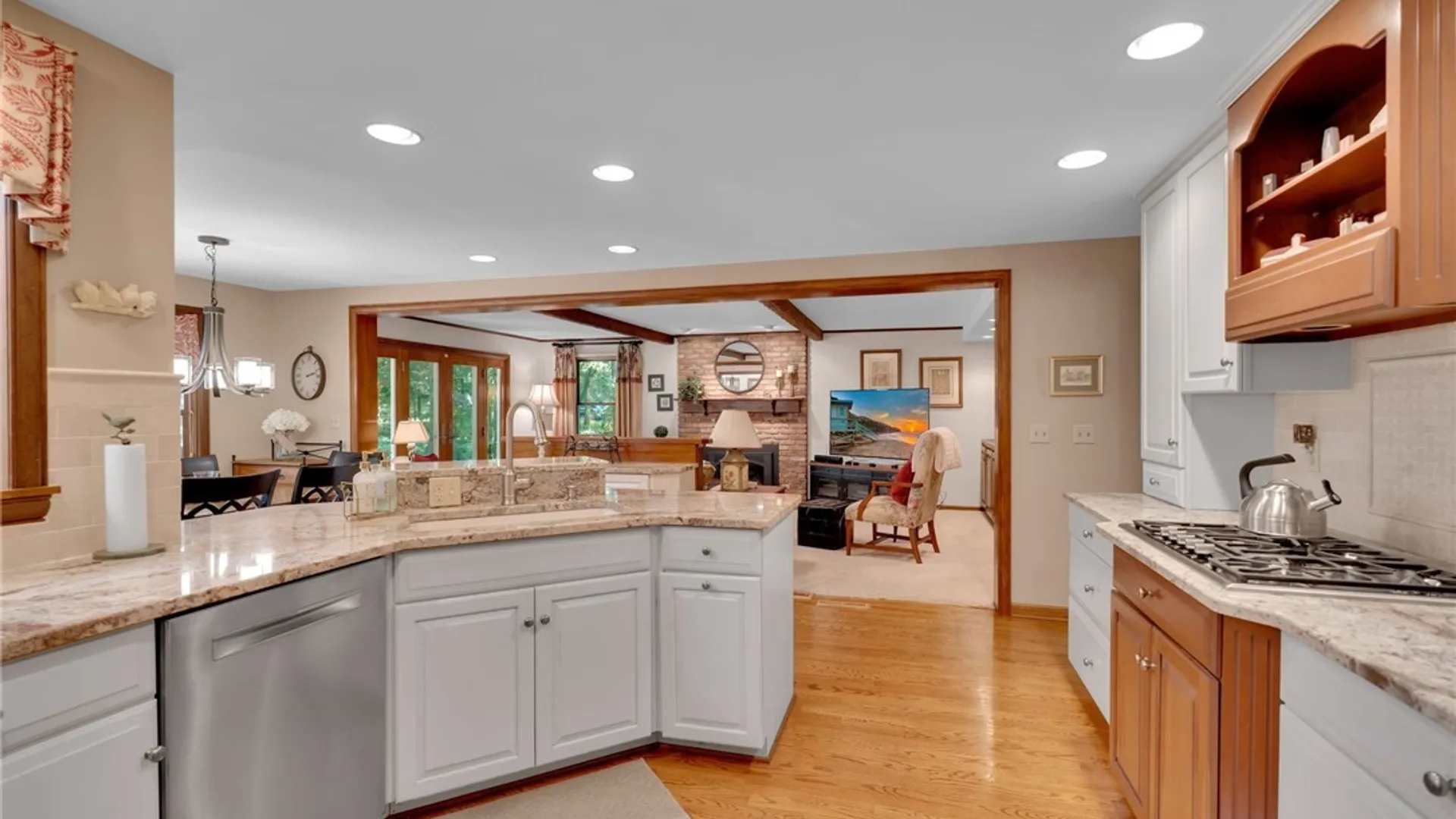 Property at 105 Tanglewood Drive, Orchard Park, NY 14127 9