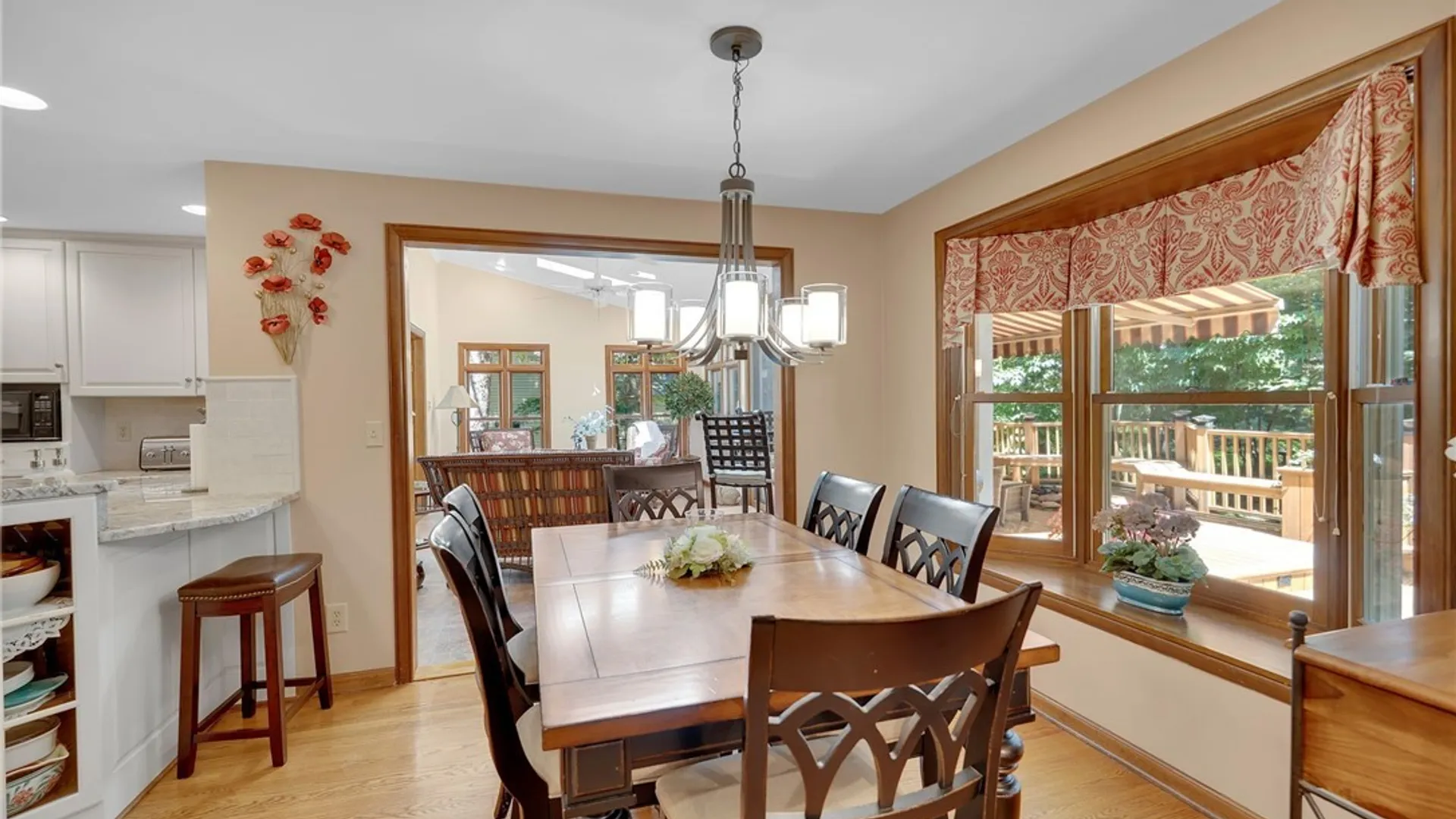 Property at 105 Tanglewood Drive, Orchard Park, NY 14127 13