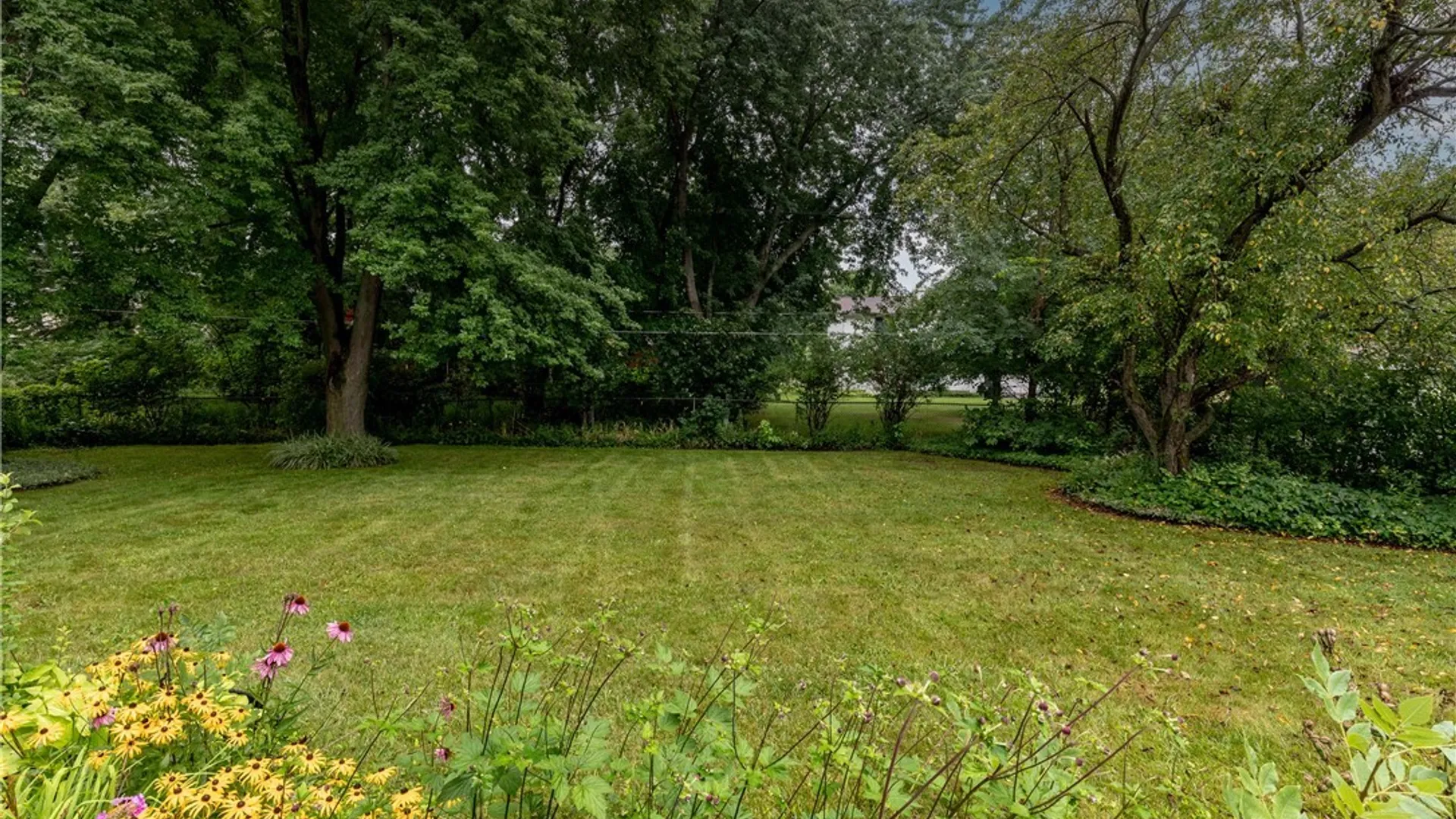 Property at 426 Hawthorne Place, Porter, NY 14174 8
