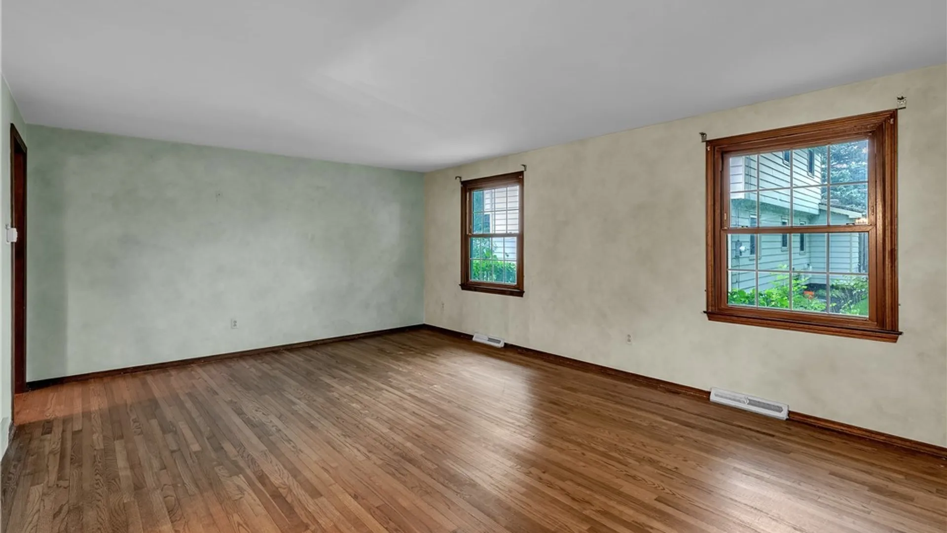 Property at 426 Hawthorne Place, Porter, NY 14174 14