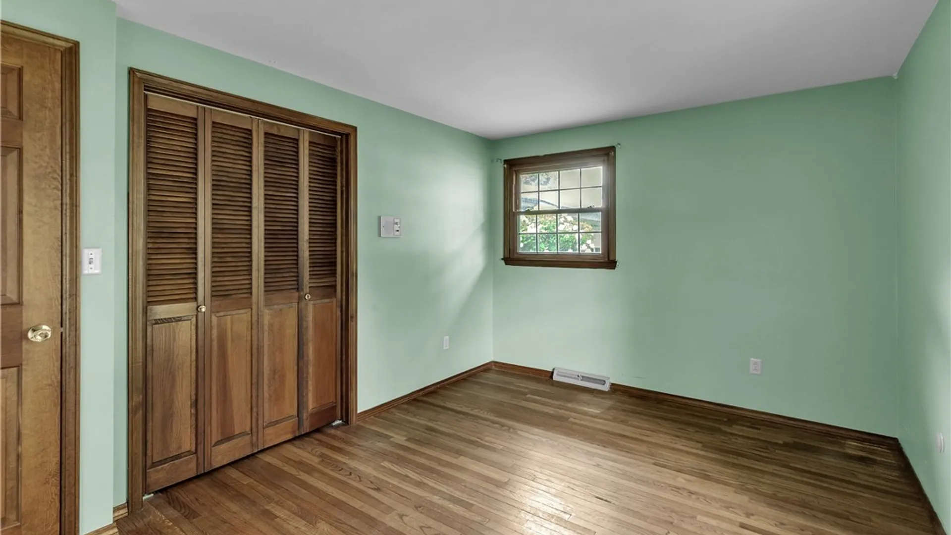 Property at 426 Hawthorne Place, Porter, NY 14174 40