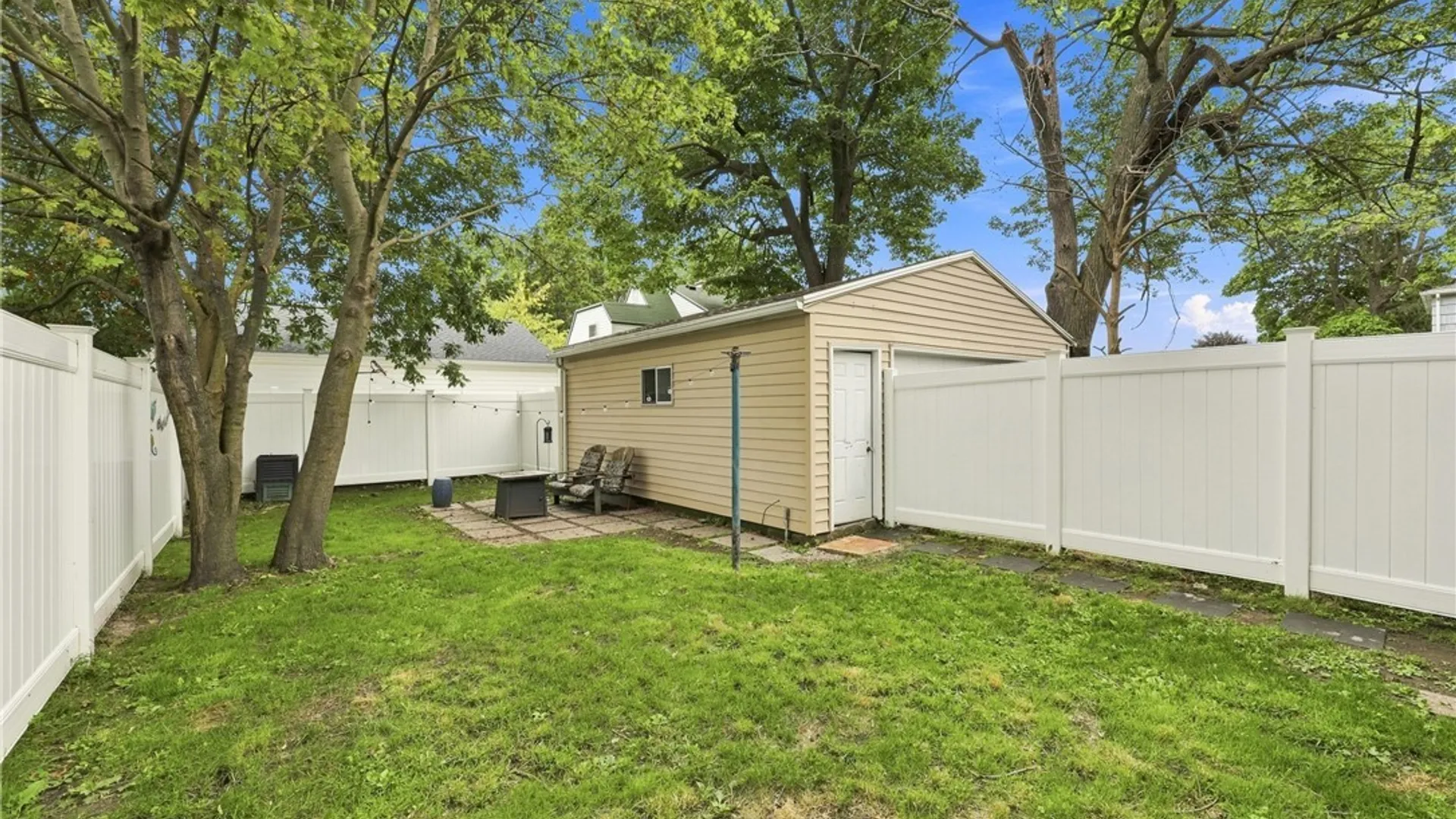 Property at 154 17th Avenue, North Tonawanda, NY 14120 4