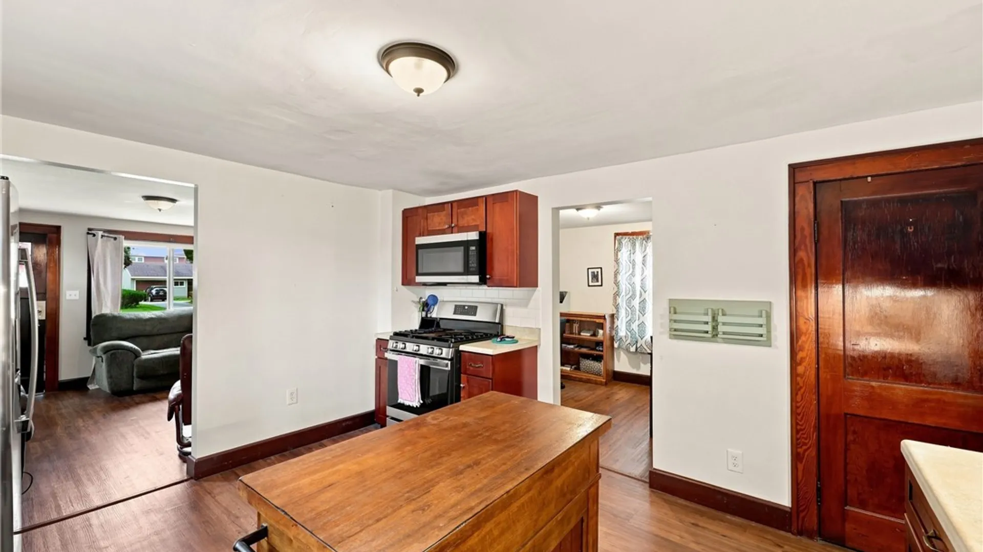 Property at 154 17th Avenue, North Tonawanda, NY 14120 12