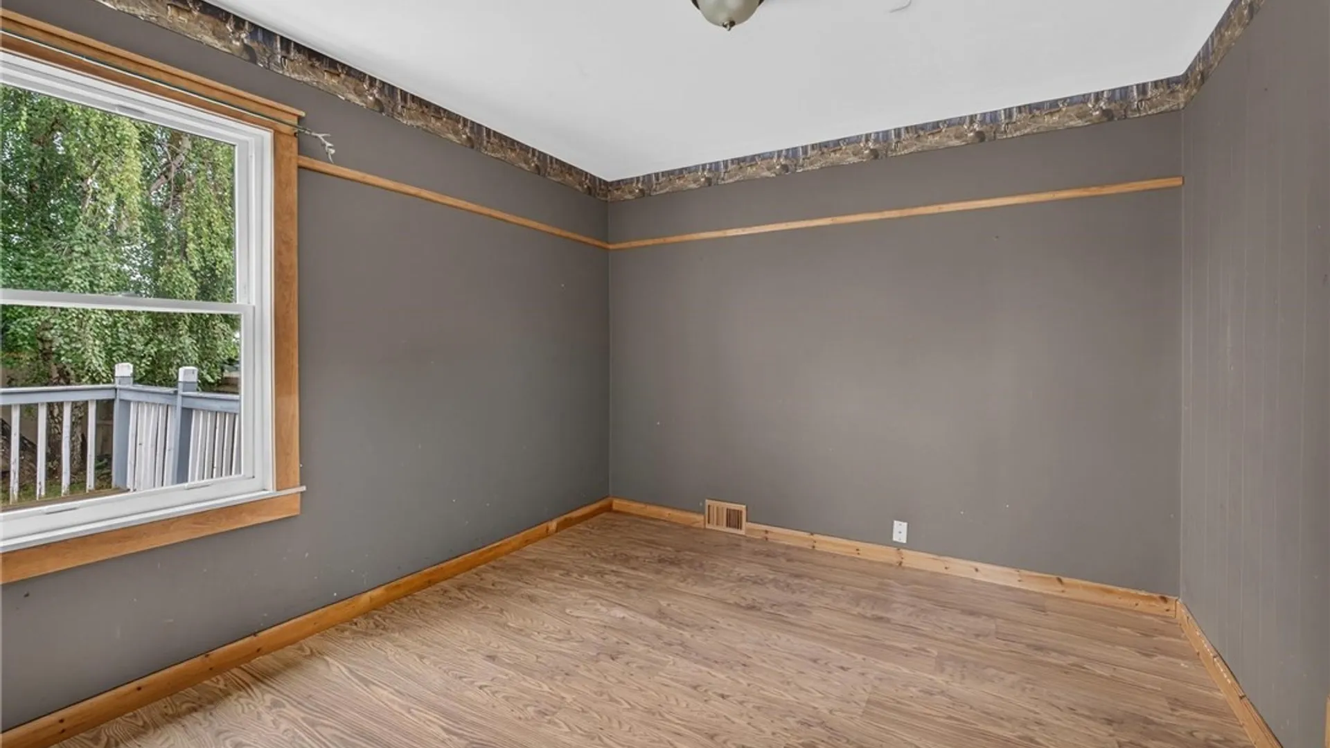 Property at 483 Reiman Street, Cheektowaga, NY 14212 7