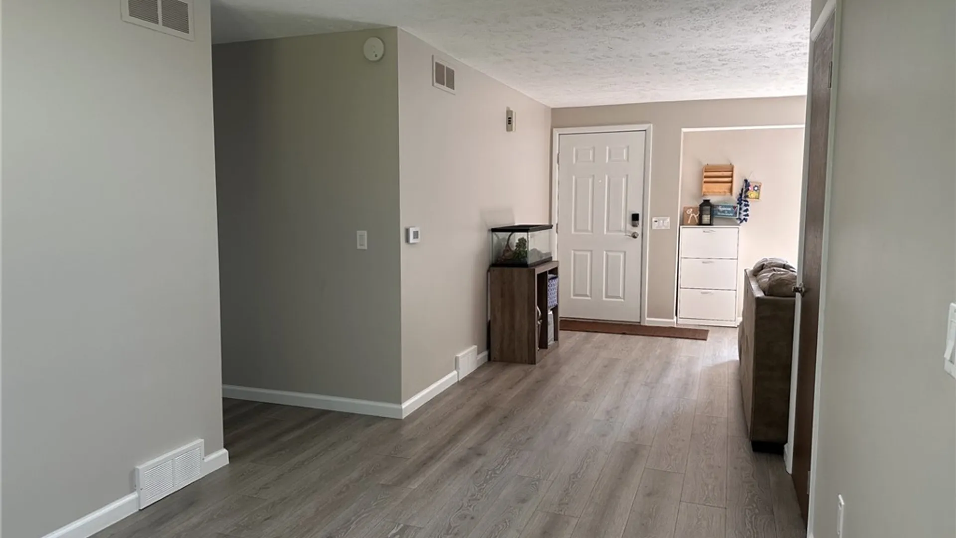 Property at 155 Kindlewood Lane, Irondequoit, NY 14617 10