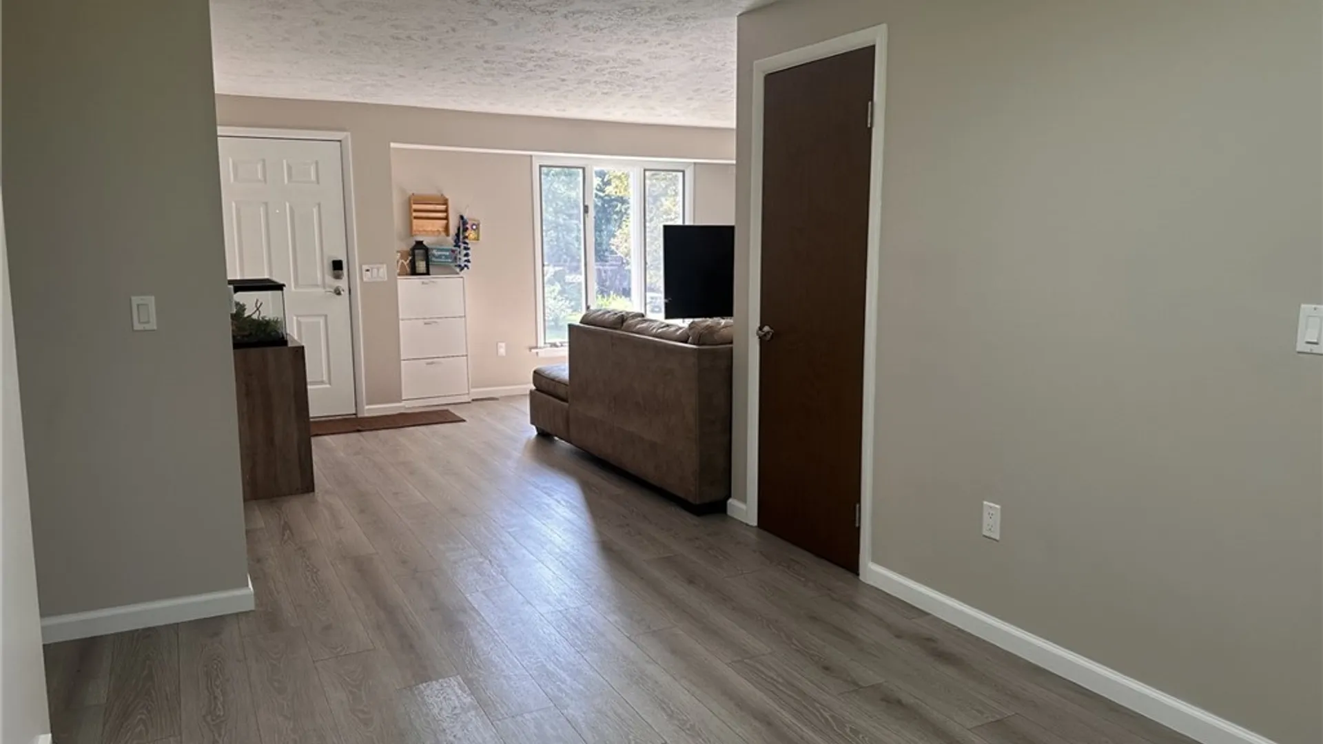 Property at 155 Kindlewood Lane, Irondequoit, NY 14617 11