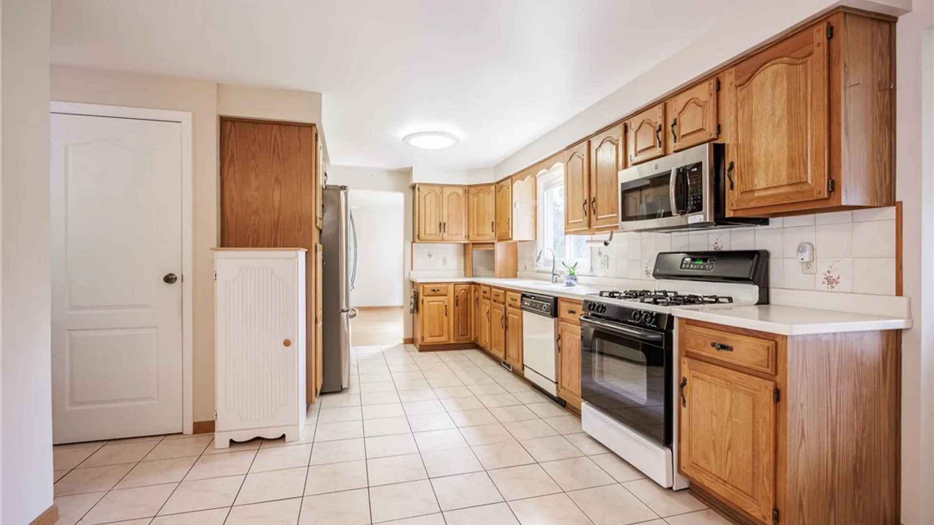 Property at 148 Carmas Drive, Greece, NY 14626 13