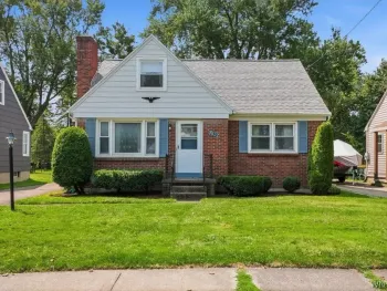 Property at 139 Euclid Avenue, Hamburg, NY 14075