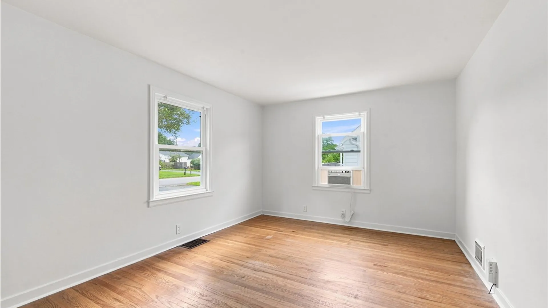 Property at 1061 Whitlock Road, Irondequoit, NY 14609 5