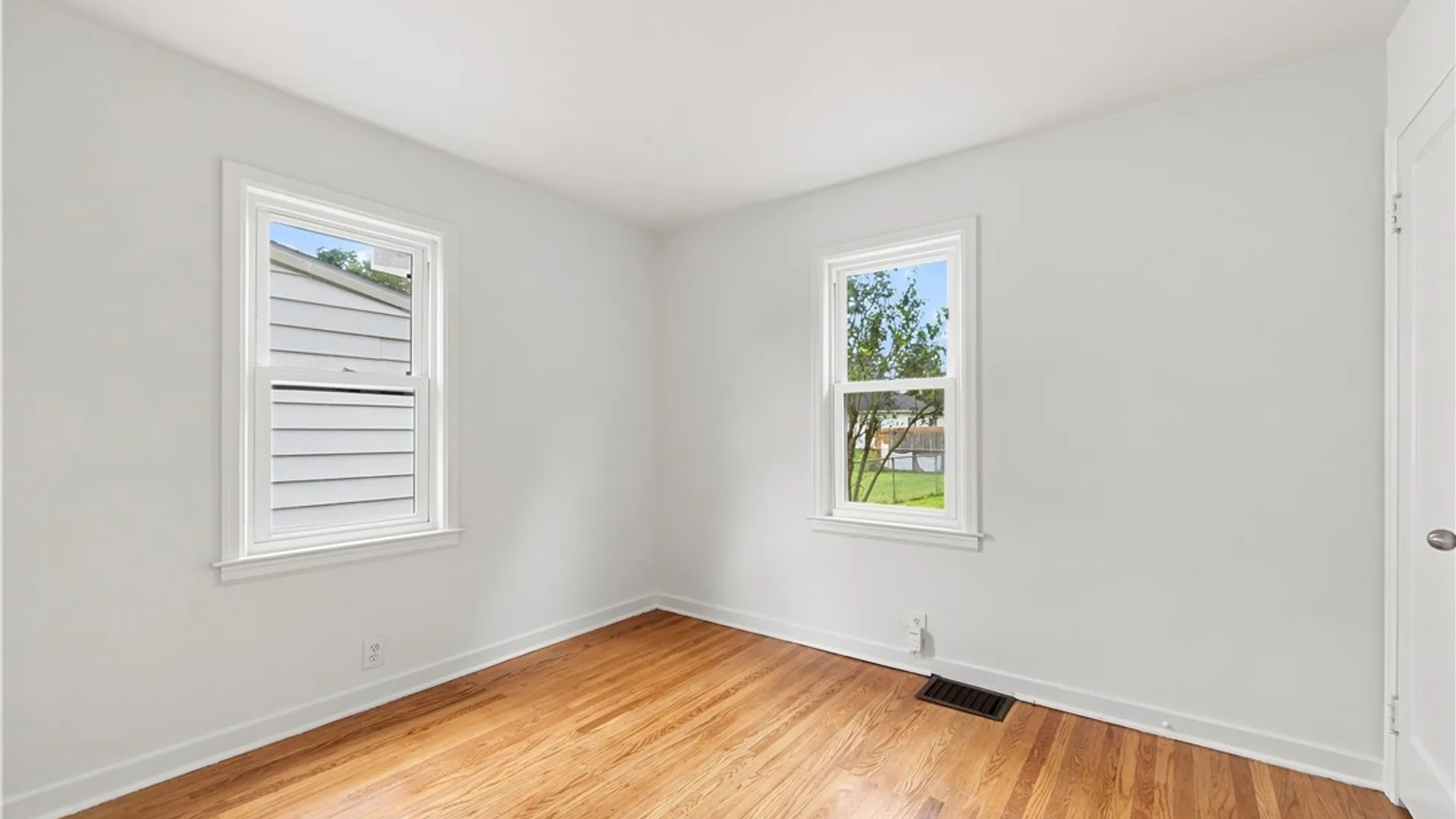 Property at 1061 Whitlock Road, Irondequoit, NY 14609 13