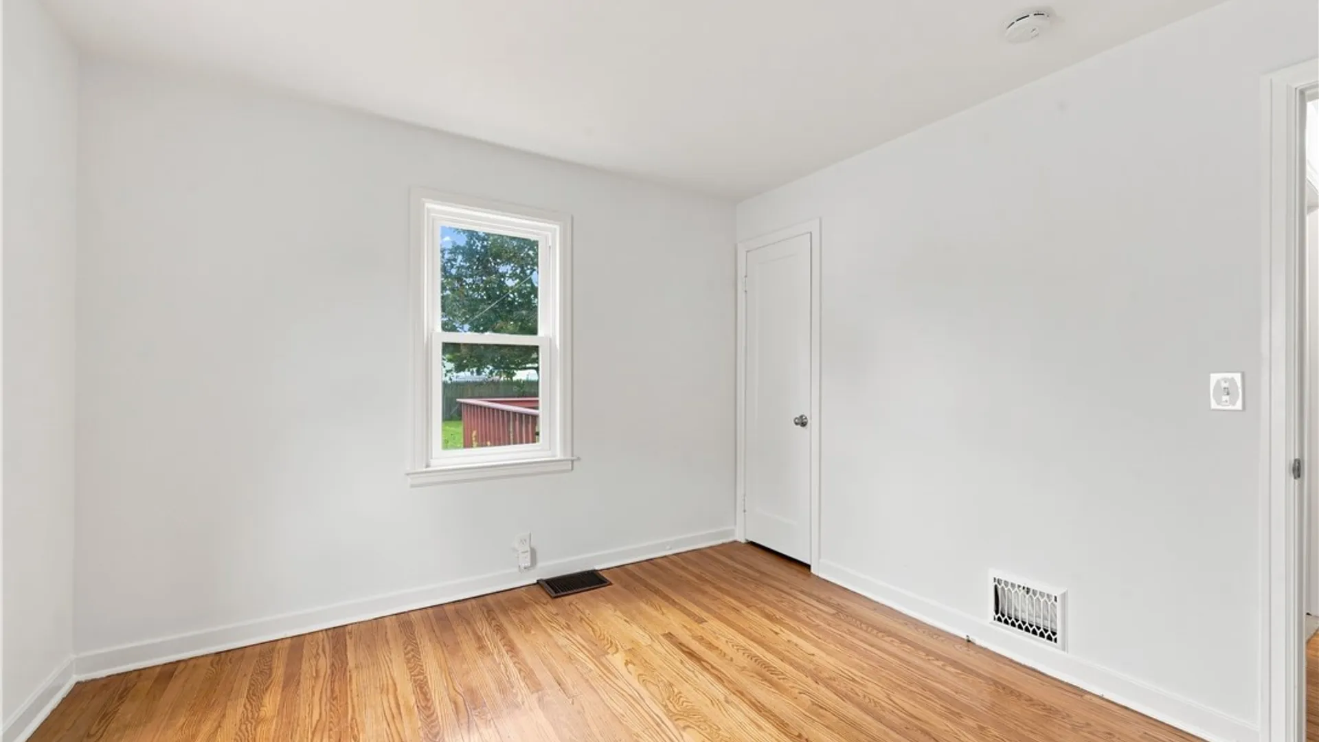Property at 1061 Whitlock Road, Irondequoit, NY 14609 14