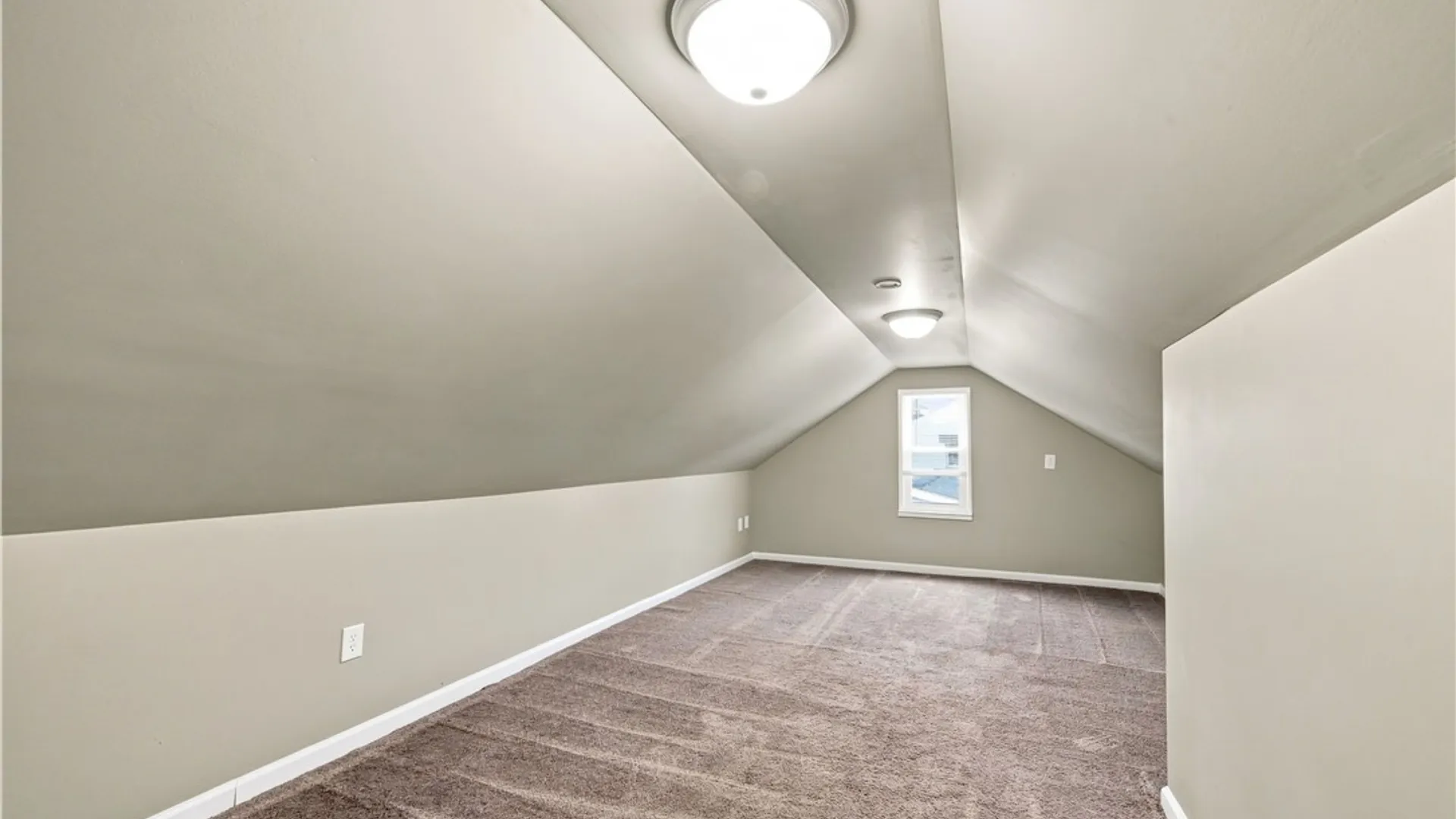 Property at 1061 Whitlock Road, Irondequoit, NY 14609 18