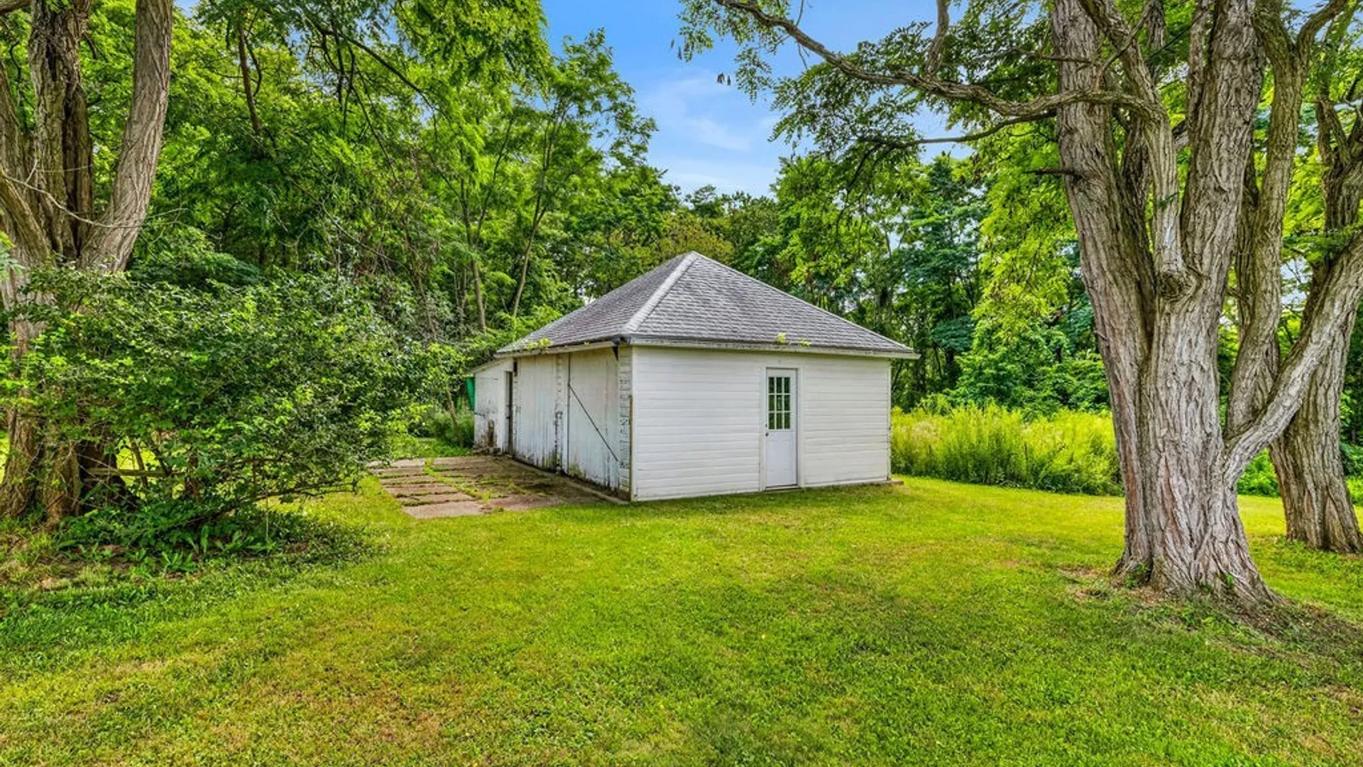 Property at 5871 Dewhirst Road, Royalton, NY 14067 32