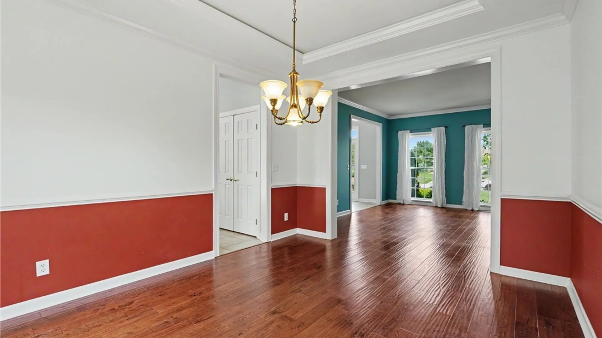 Property at 52 Graystone Lane, Orchard Park, NY 14127 18