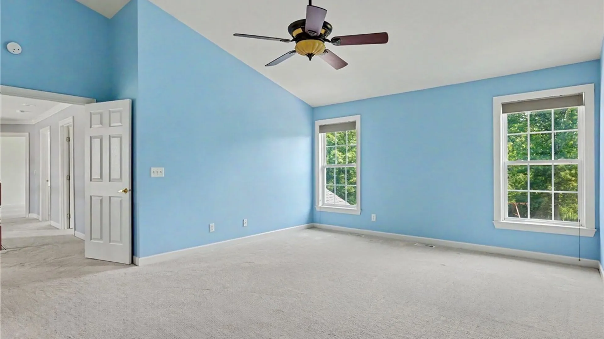 Property at 52 Graystone Lane, Orchard Park, NY 14127 23