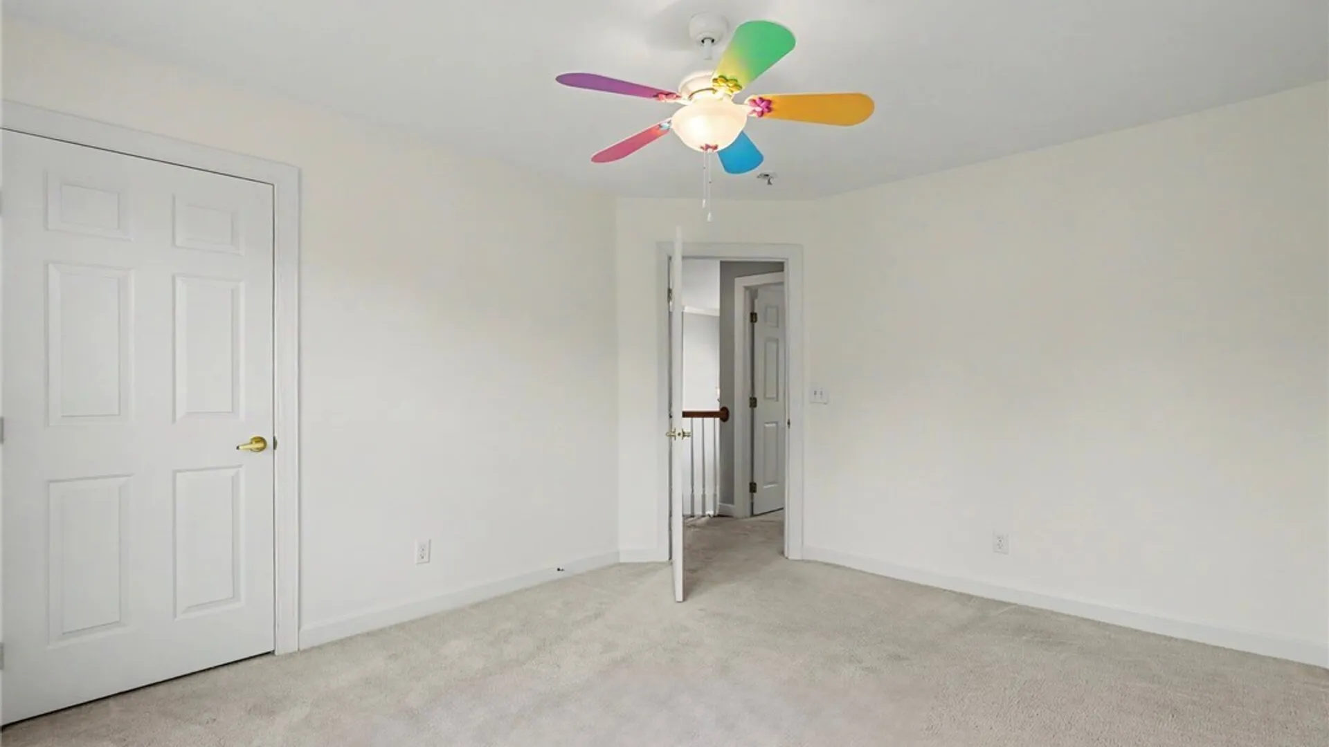 Property at 52 Graystone Lane, Orchard Park, NY 14127 33