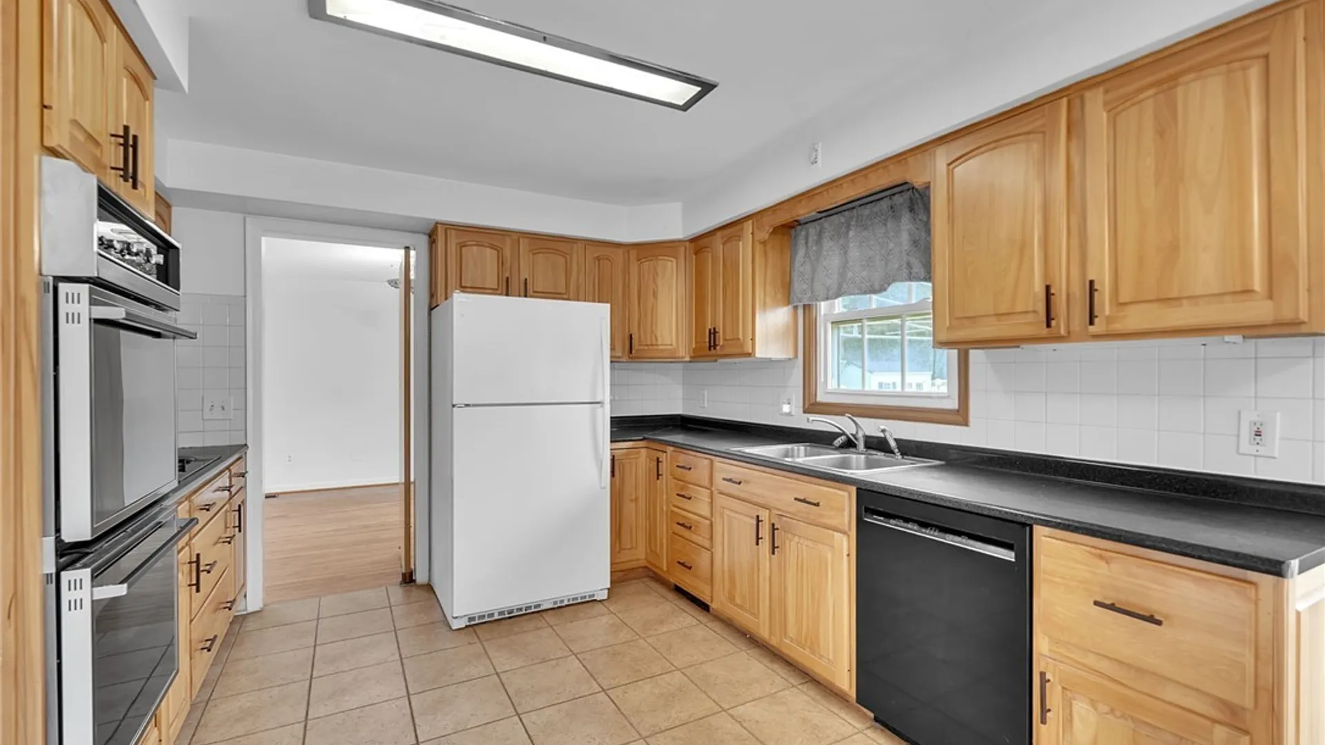 Property at 660 N Forest Road, Amherst, NY 14221 8