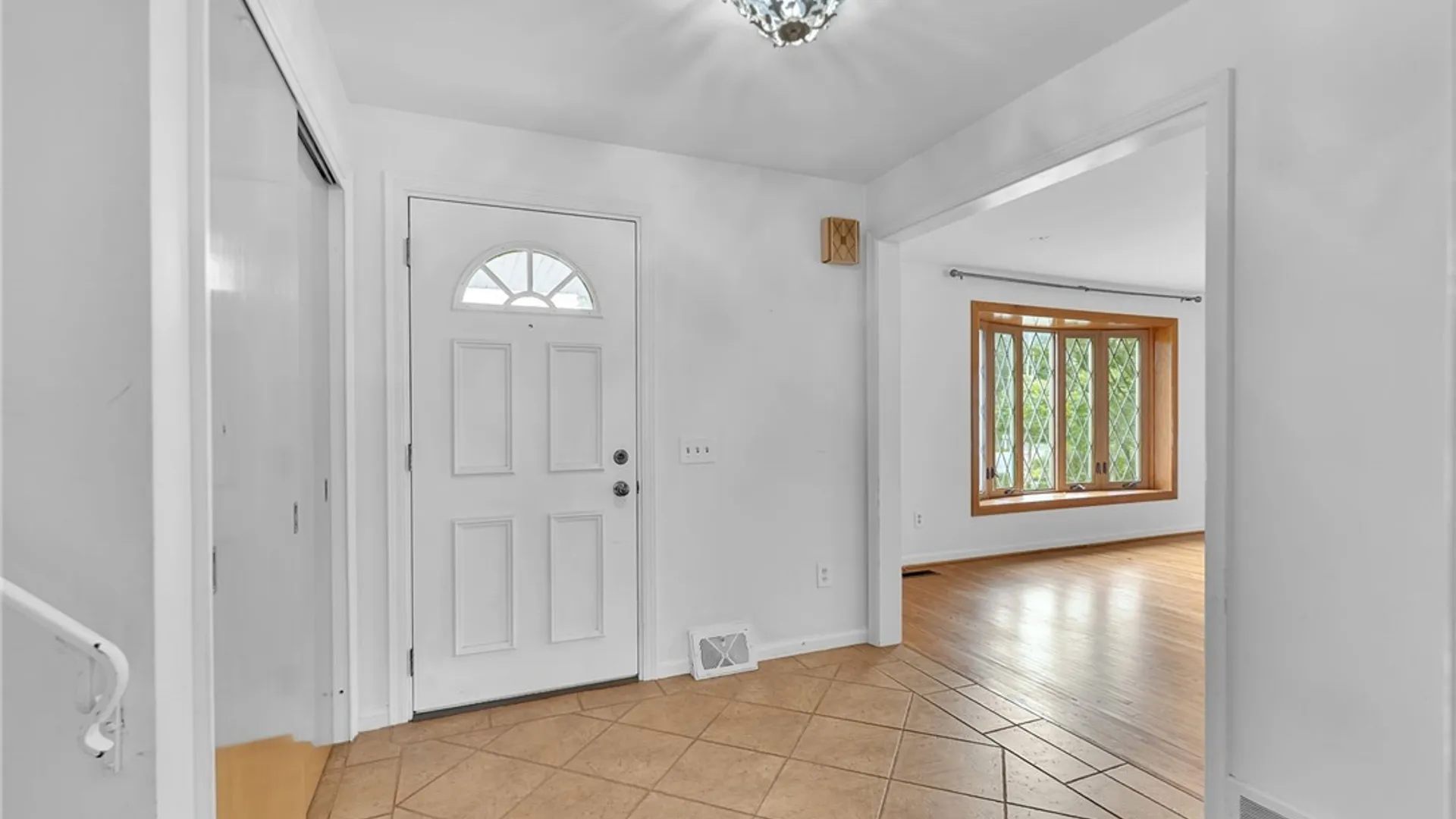 Property at 660 N Forest Road, Amherst, NY 14221 4