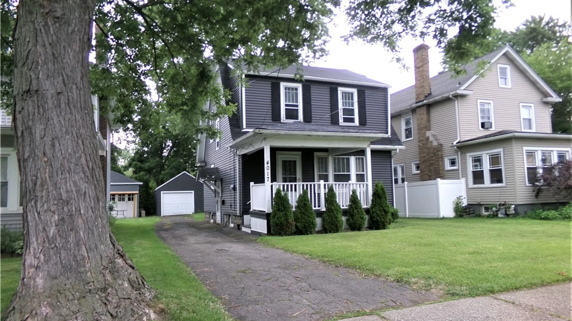 Property at 4017 Deveaux Street, Niagara Falls, NY 14305 3