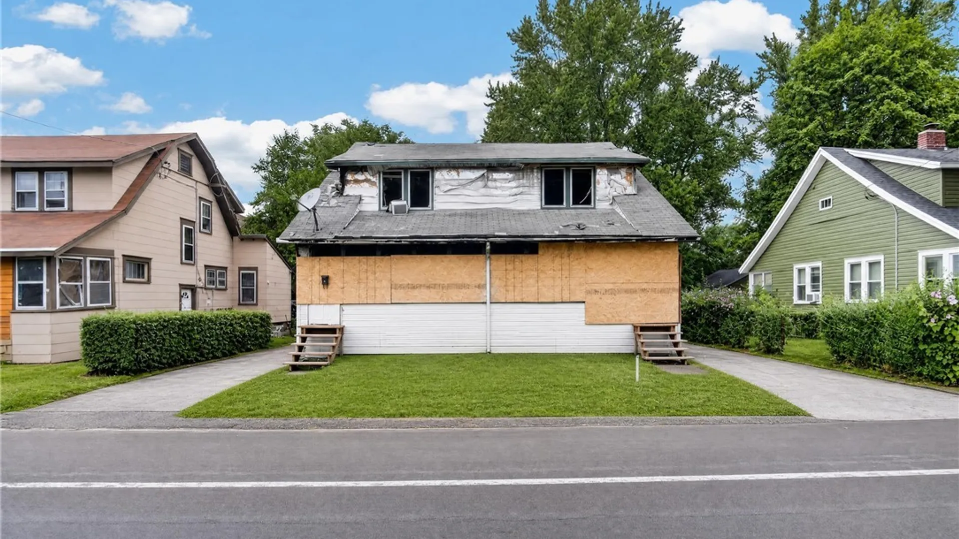 Property at 305 E Molloy Road, Salina, NY 13211 7