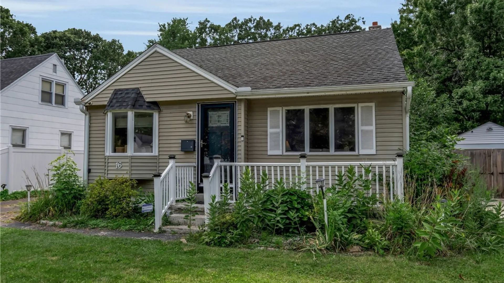 Property at 16 Woodridge Avenue, Cheektowaga, NY 14225 3
