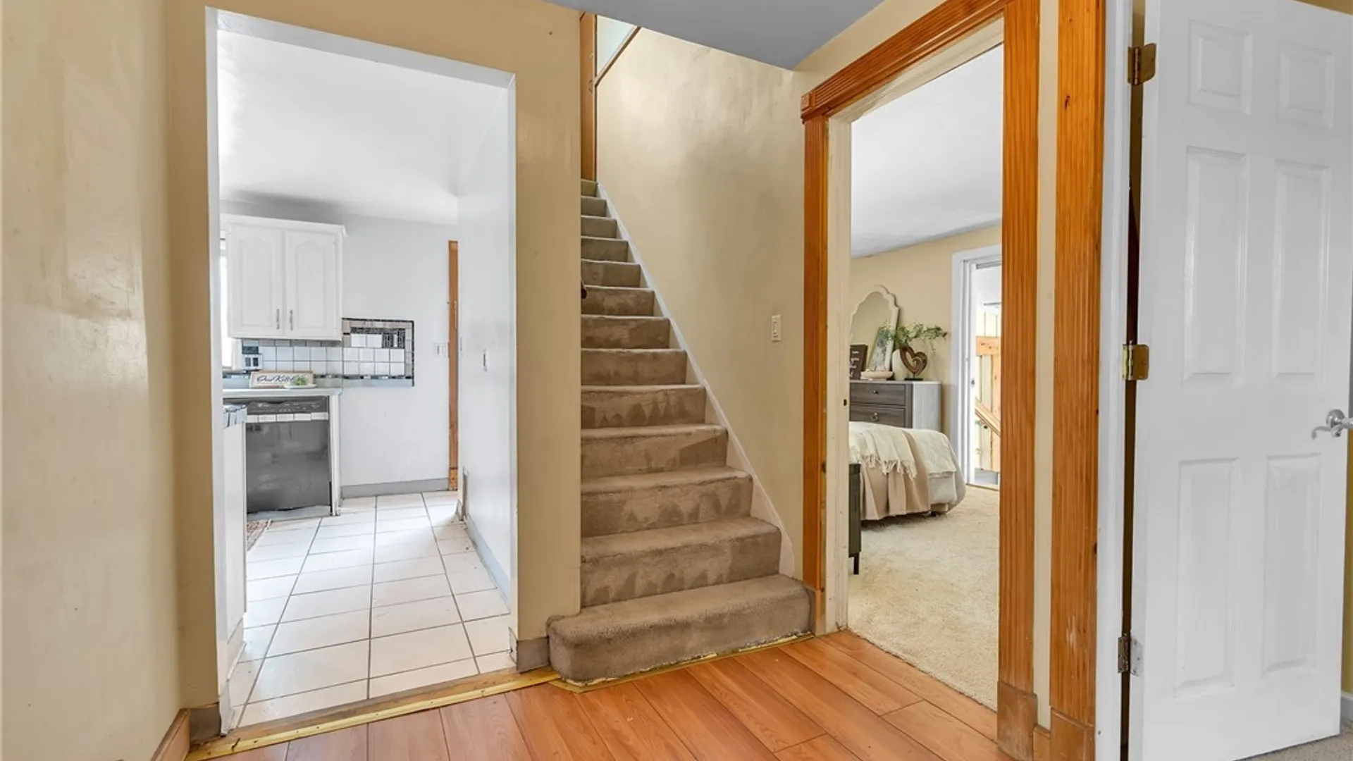 Property at 16 Woodridge Avenue, Cheektowaga, NY 14225 19
