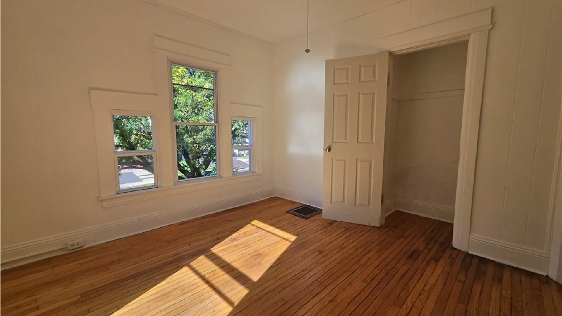Property at 147 Coolidge Avenue, Syracuse, NY 13204 25
