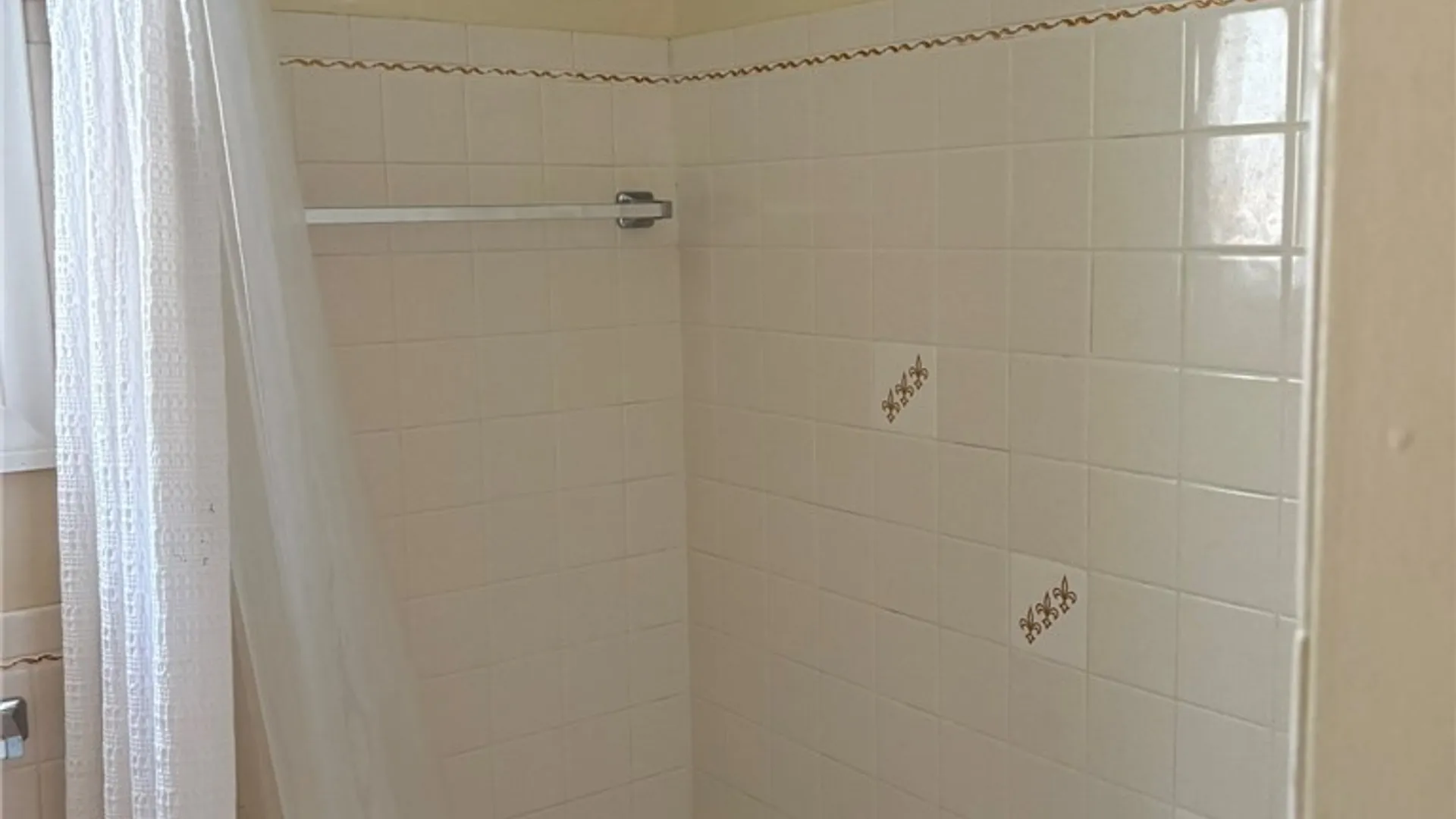 Property at 103 Maryon Drive, West Seneca, NY 14220 9