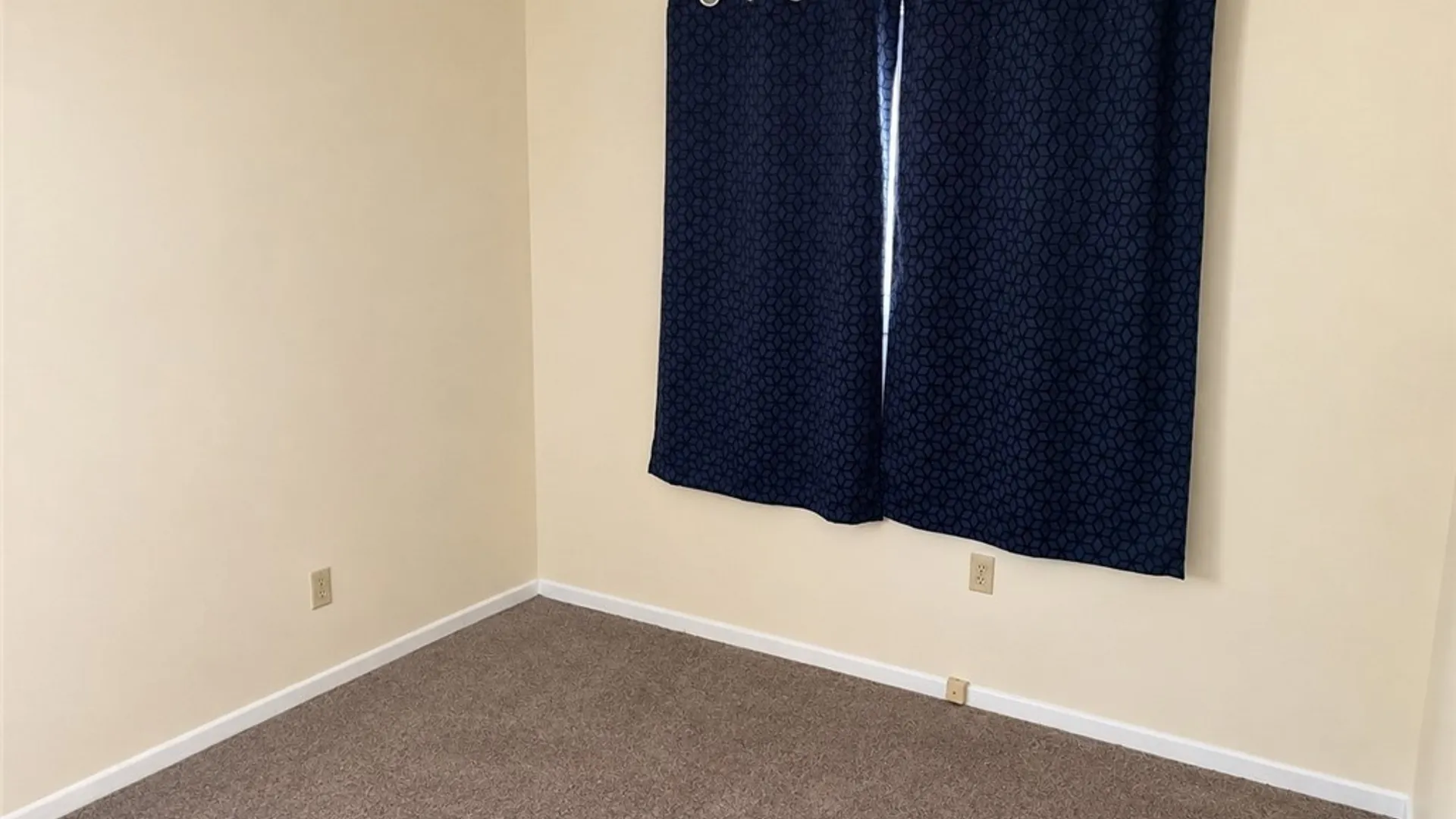 Property at 103 Maryon Drive, West Seneca, NY 14220 17
