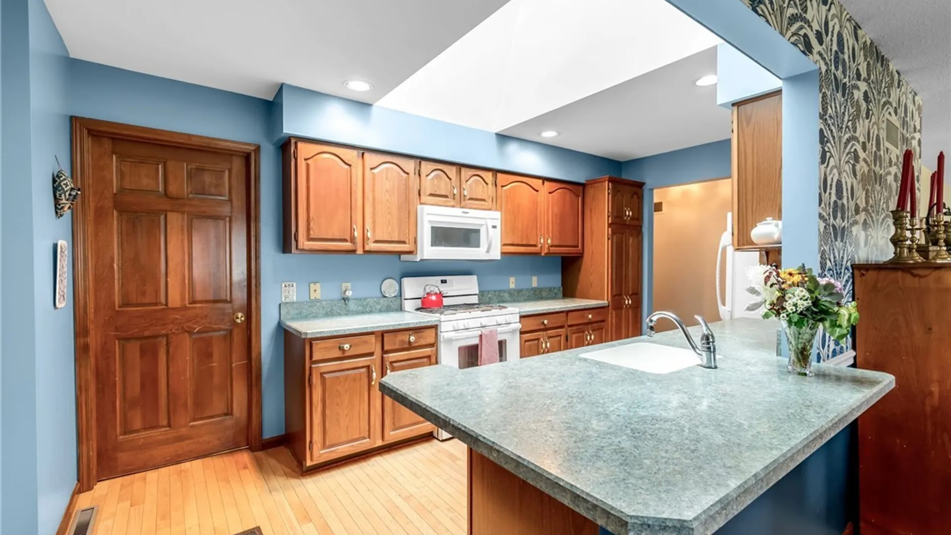 Property at 6025 Quaker Hollow Crescent, Orchard Park, NY 14127 20