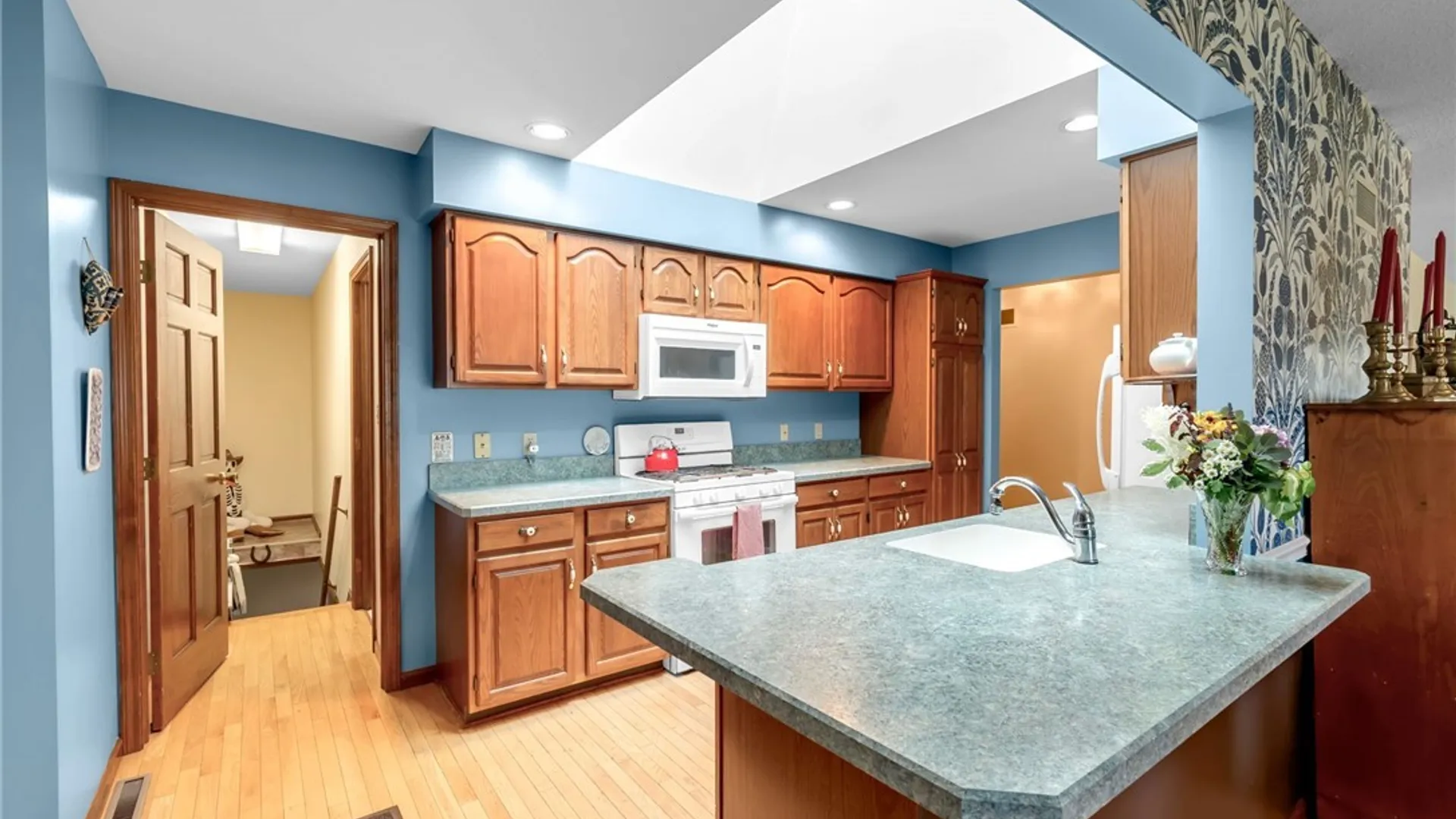 Property at 6025 Quaker Hollow Crescent, Orchard Park, NY 14127 21