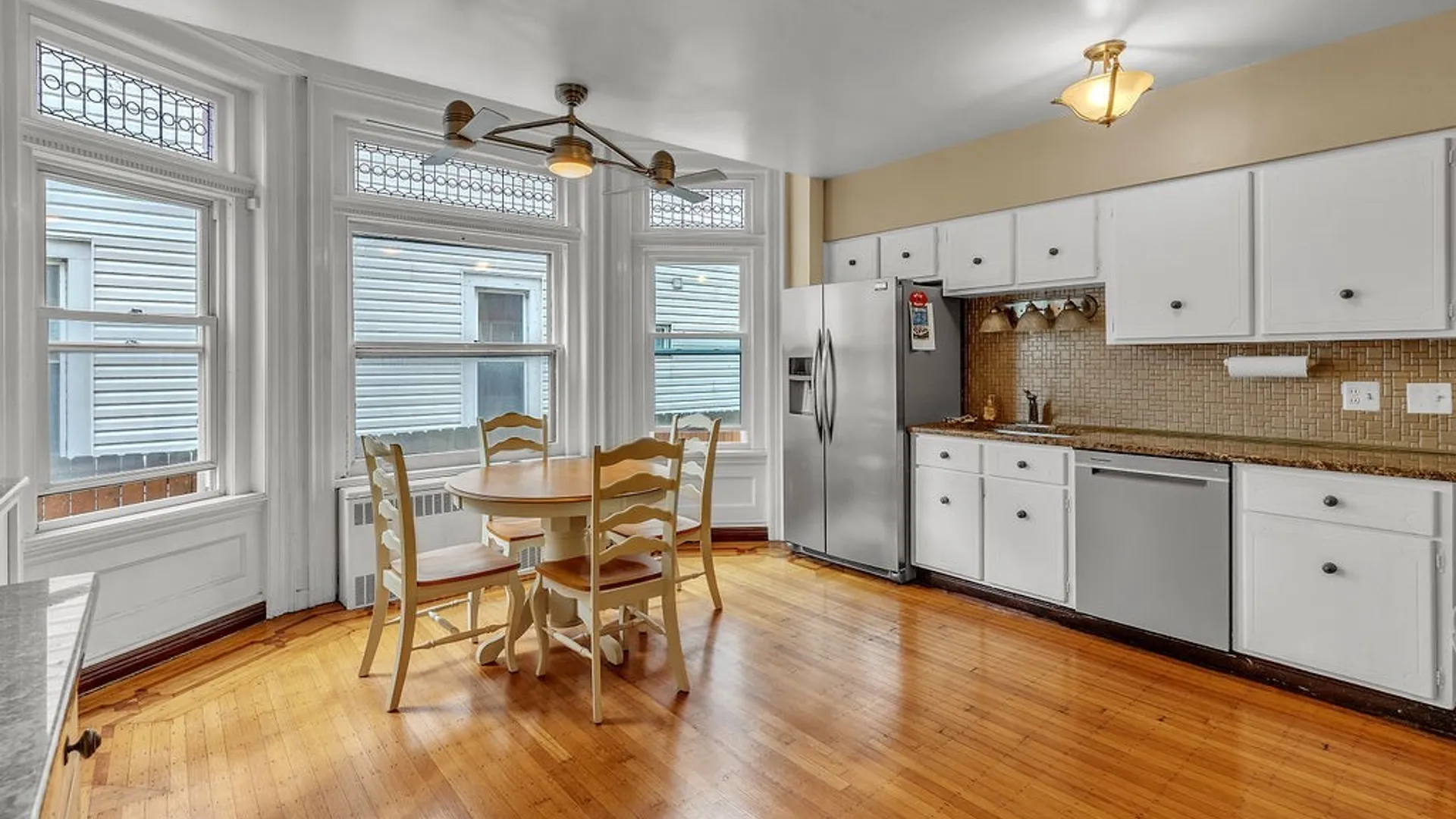 Property at 720 Columbus Parkway, Buffalo, NY 14213 10