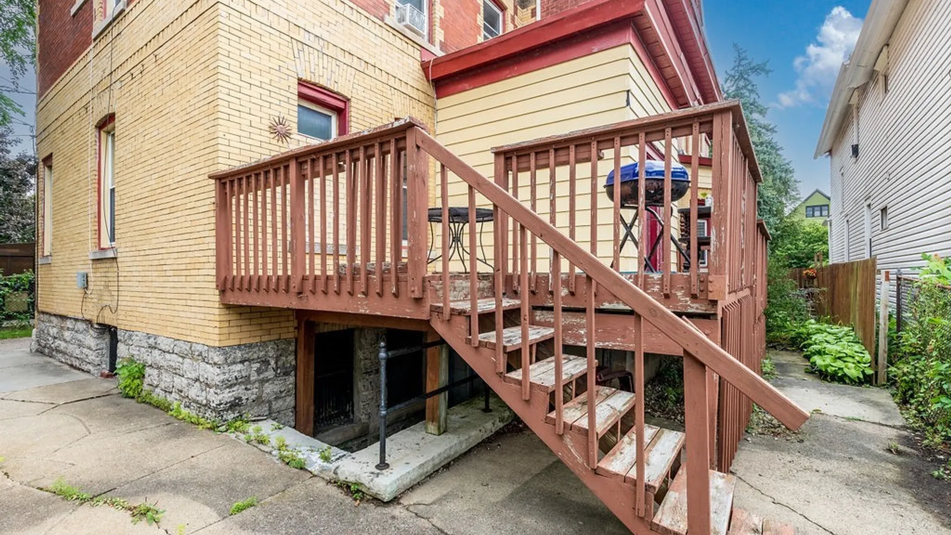 Property at 720 Columbus Parkway, Buffalo, NY 14213 42