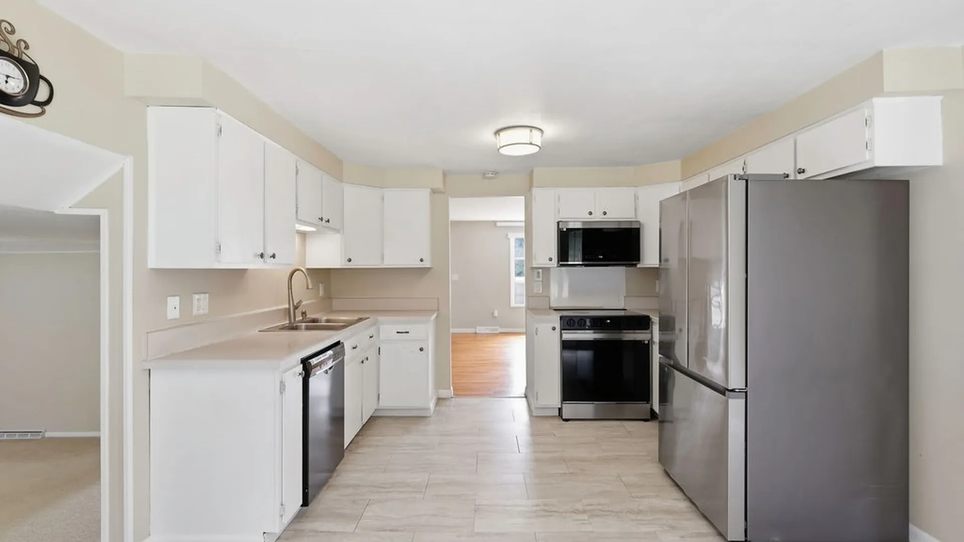 Property at 115 Saybrook Lane, DeWitt, NY 13214 16