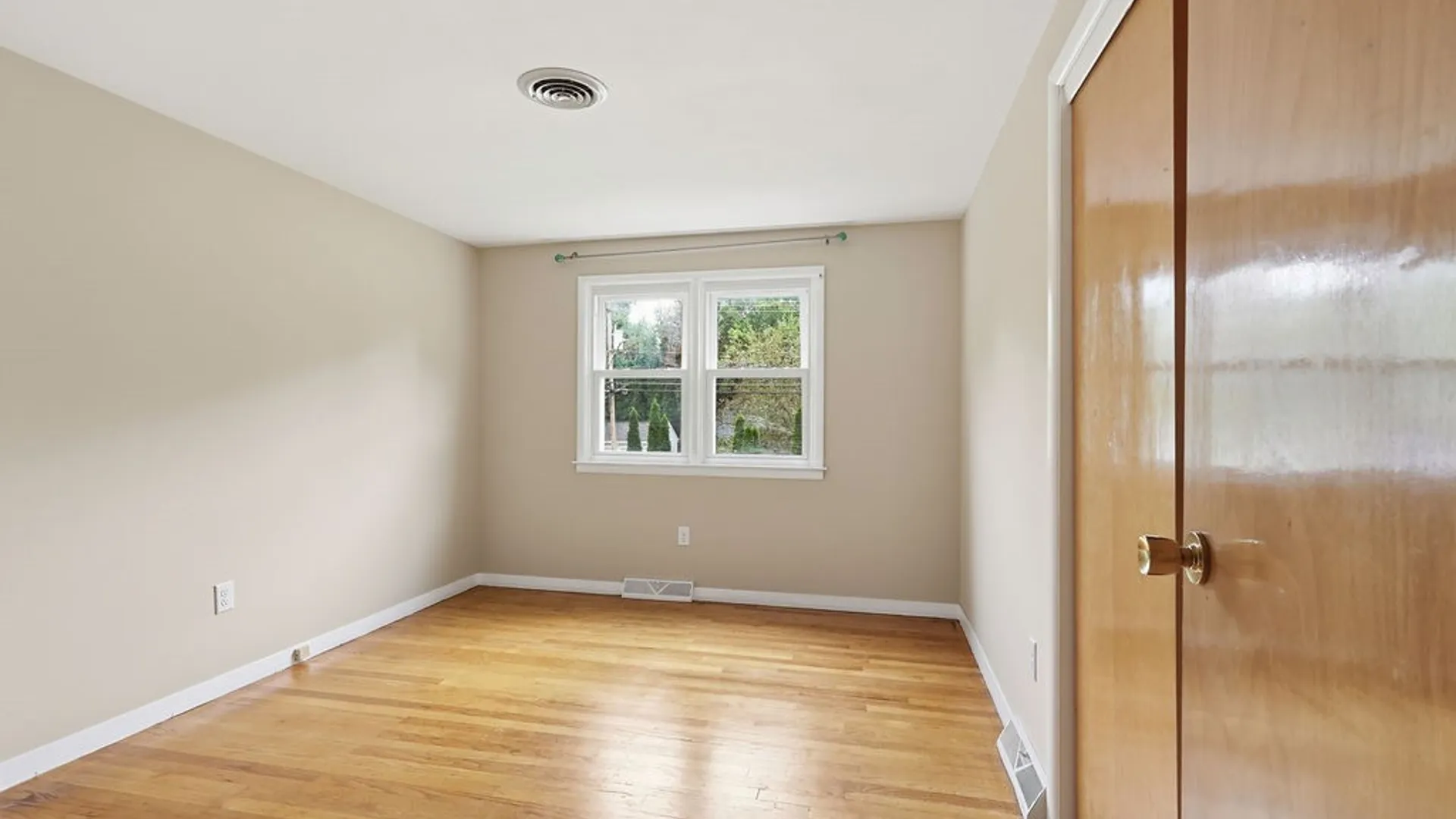 Property at 115 Saybrook Lane, DeWitt, NY 13214 32