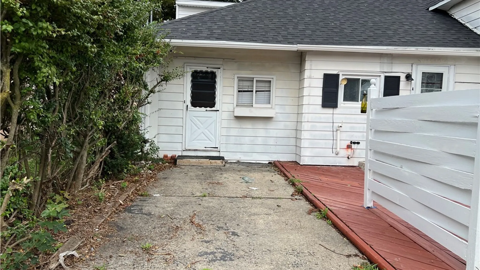 Property at 416 Broadway Apt. A, Elmira City, NY 14904 3