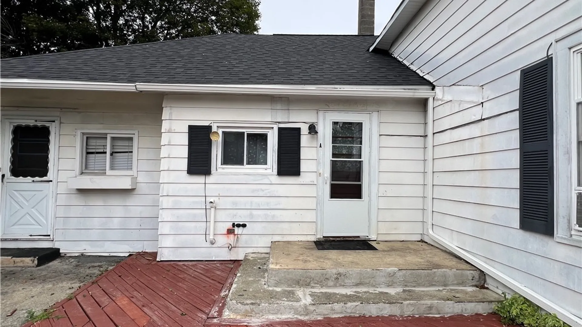 Property at 416 Broadway Apt. A, Elmira City, NY 14904 4