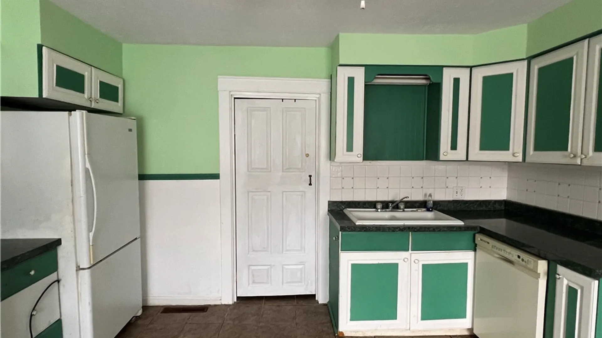Property at 416 Broadway Apt. A, Elmira City, NY 14904 7