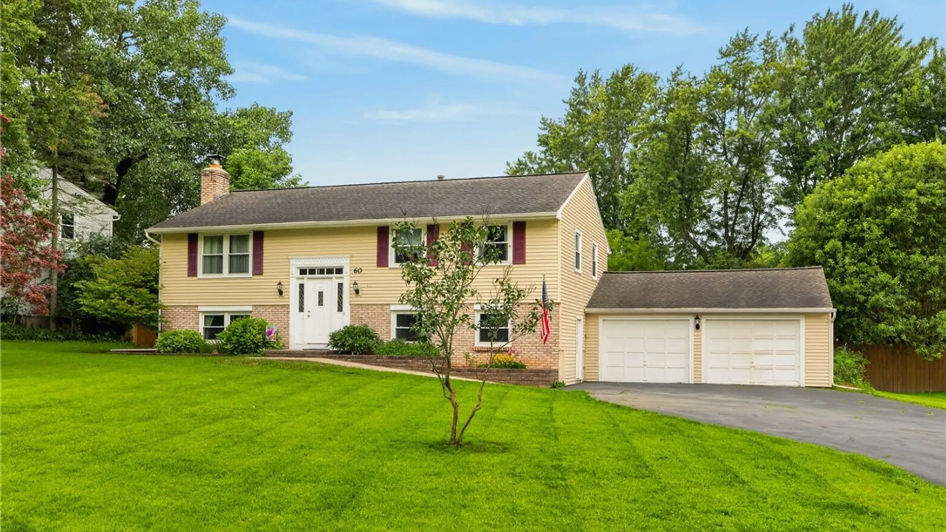 Property at 60 Barnfield Road, Henrietta, NY 14534 3