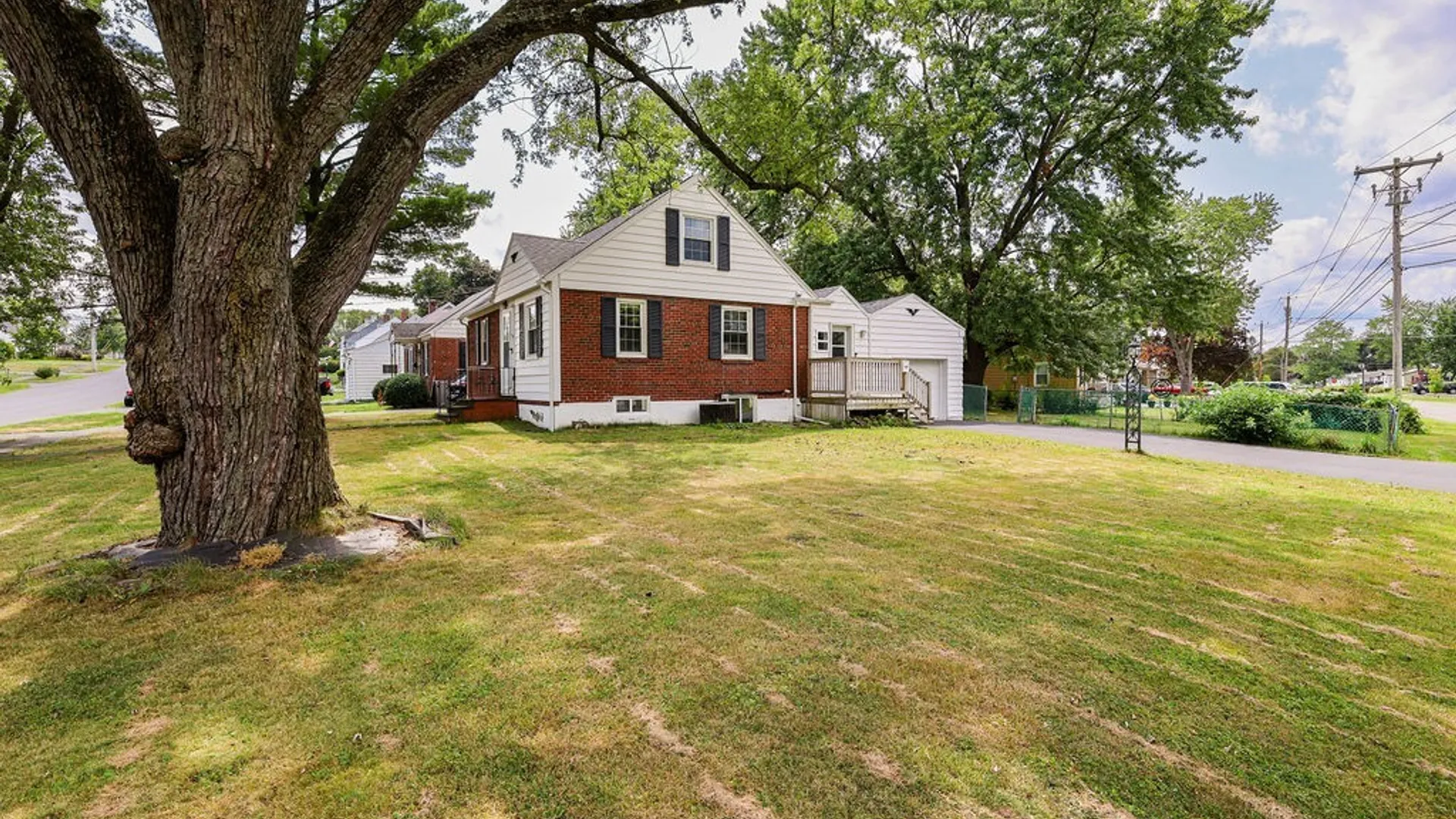 Property at 315 Russell Avenue, Salina, NY 13088 32