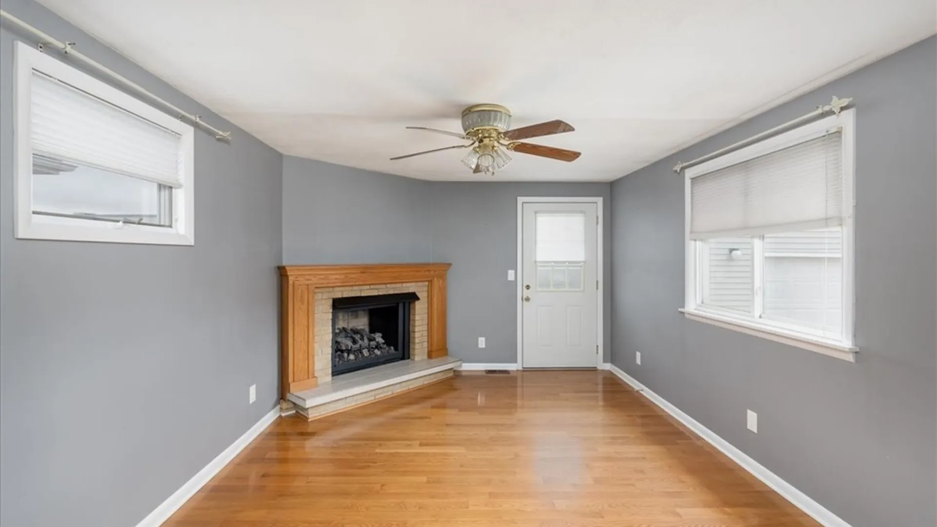 Property at 38 Mary Lou Lane, Cheektowaga, NY 14043 13