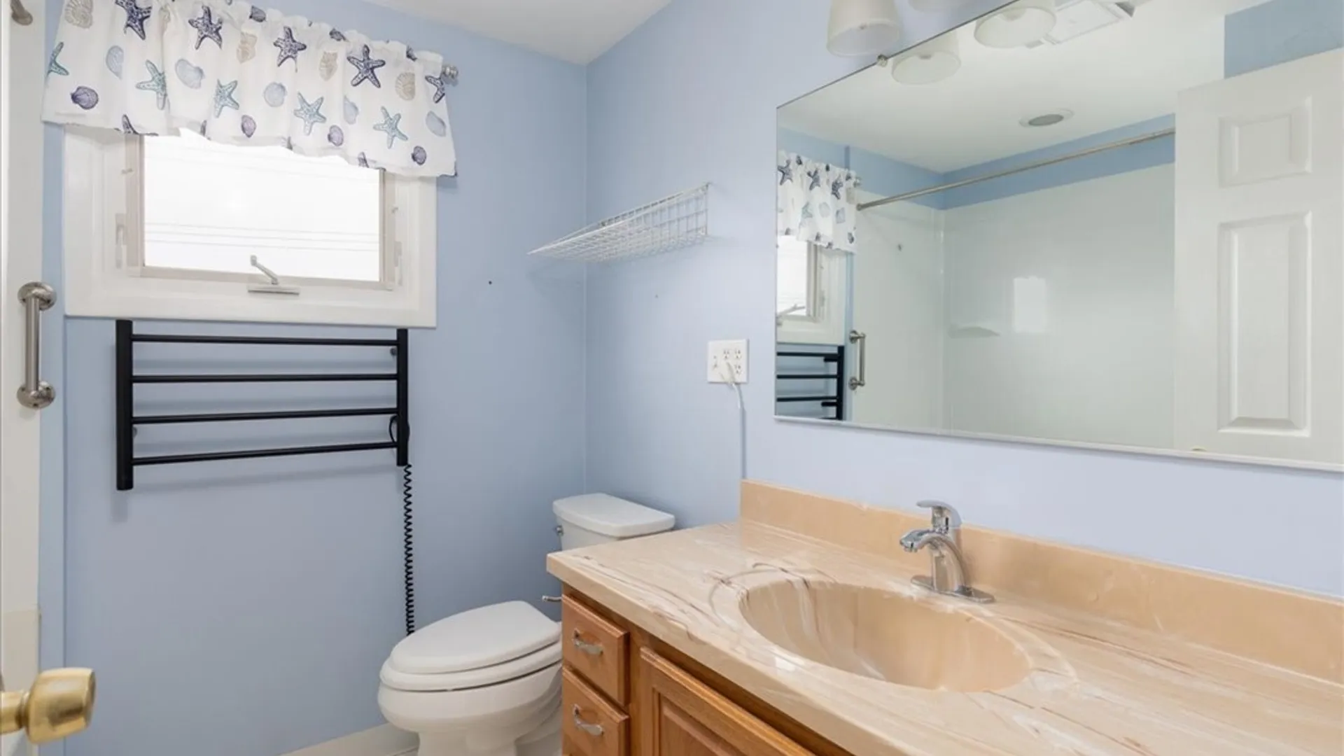Property at 38 Mary Lou Lane, Cheektowaga, NY 14043 22