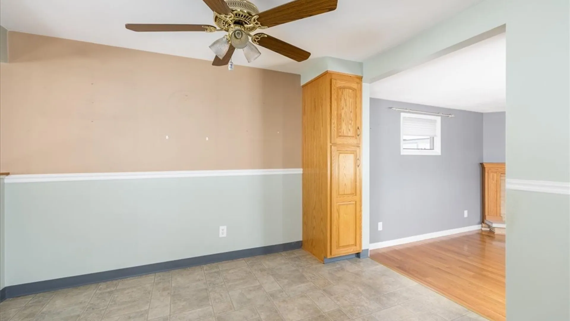 Property at 38 Mary Lou Lane, Cheektowaga, NY 14043 11