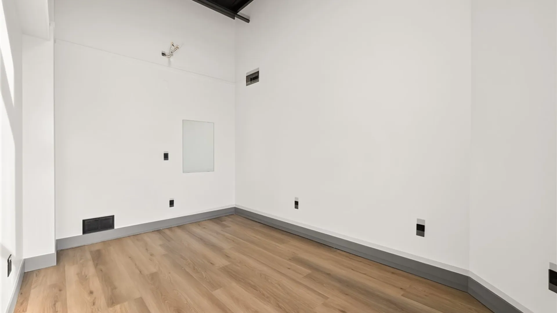 Property at 1170 University Avenue, Rochester, NY 14607 9