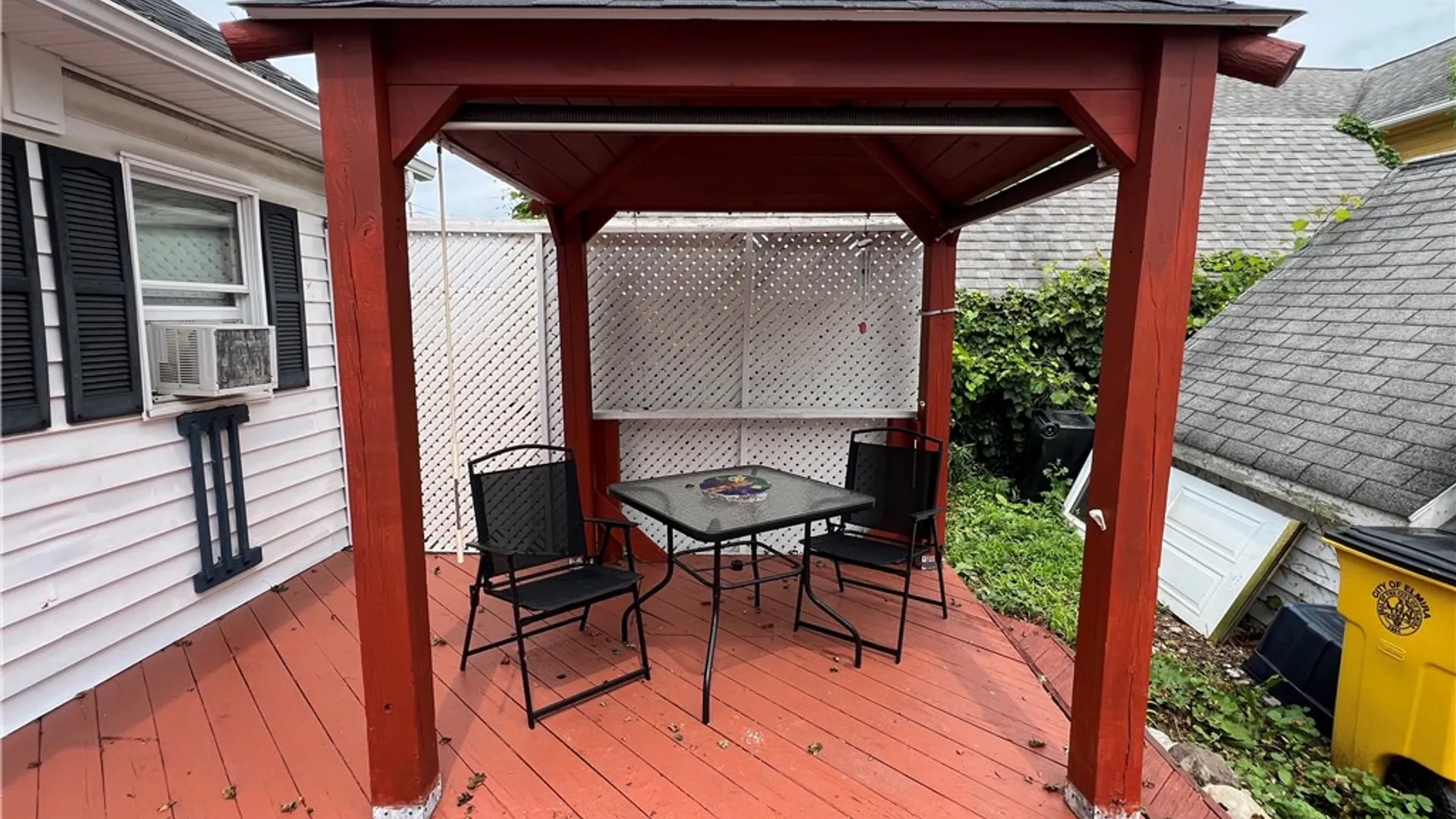 Property at 416 Broadway Apt C, Elmira City, NY 14904 3
