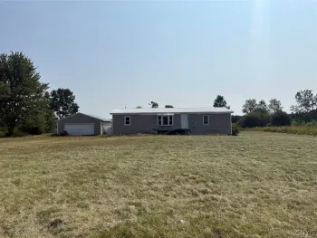 Property at 1068 County Route 10, Schroeppel, NY 13132